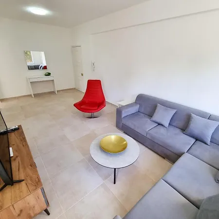 Green Land Apartament Larnaca